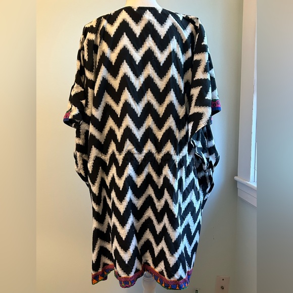 La Leela Cotton Chevron Print  Swimsuit Coverup - Picture 4 of 10